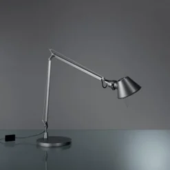 Hot Tolomeo Midi Tavolo LED mit Fuß Schlafzimmer|Tischleuchten