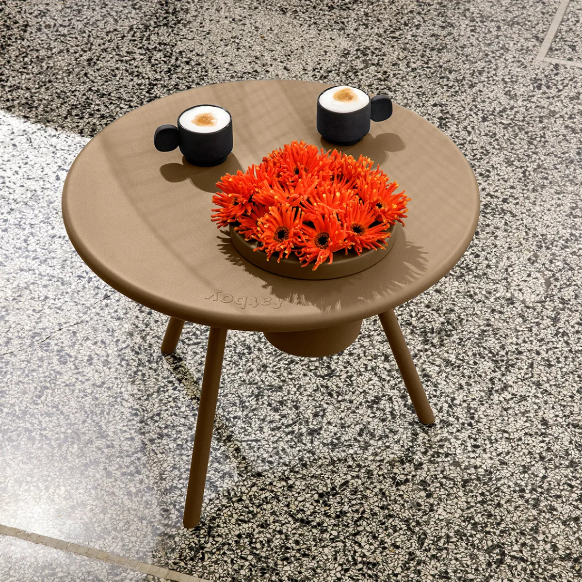 Online Bakkes Beistelltisch mit Blumentopf Gartenmöbel|Möbel