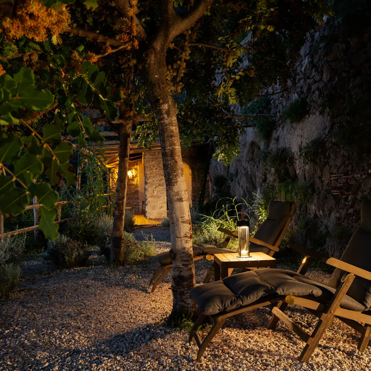 Online In Vitro Unplugged LED Akkuleuchte, 2700 K Hotellerie|Gastronomie