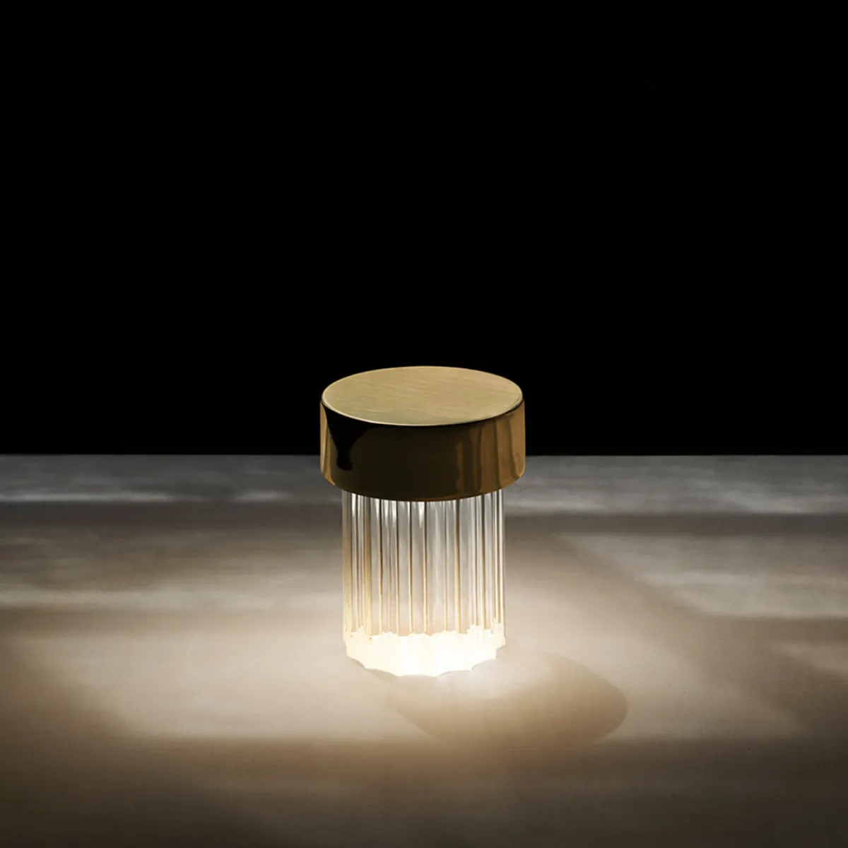 Online Last Order Fluted LED Akkuleuchte Dekoration|Hotellerie