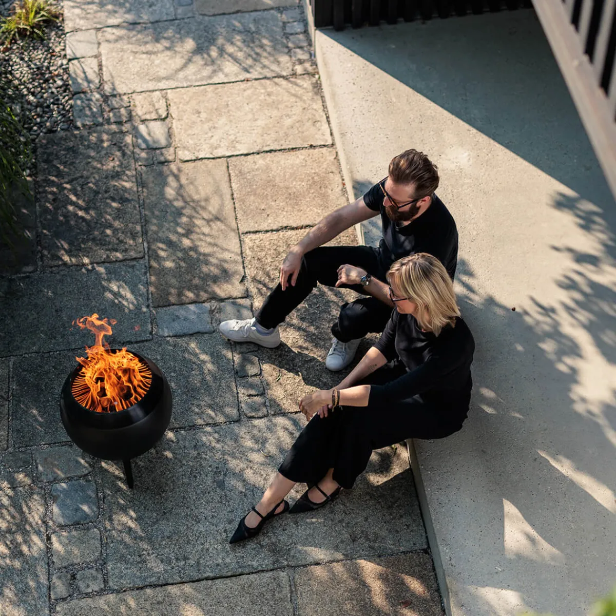 New Moon 45 Feuerschale mit niedrigem Fuß Feuerkörbe & Feuerschalen