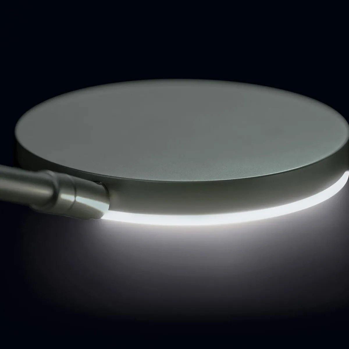 New Nova Plano LED Deckenfluter mit Lesearm Stehleuchten|Leseleuchten