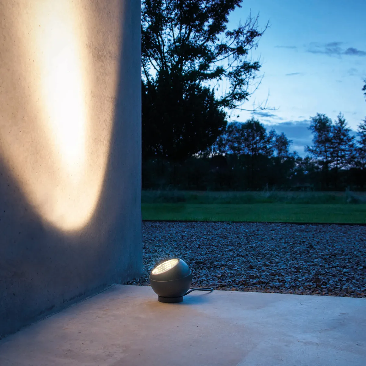 New Shot LED Boden- / Außenleuchte Terrassen|Grünflächen