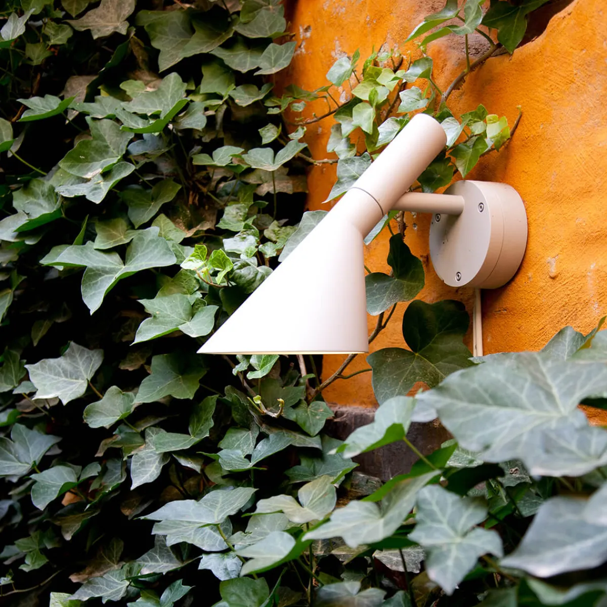 AJ 50 LED Wandleuchte Hauseingänge|Wandleuchten