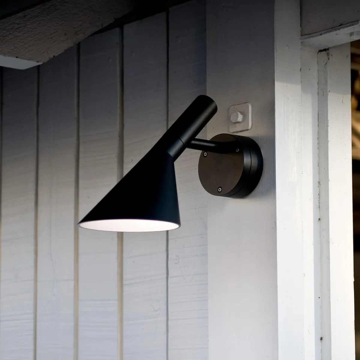 AJ 50 LED Wandleuchte Hauseingänge|Wandleuchten