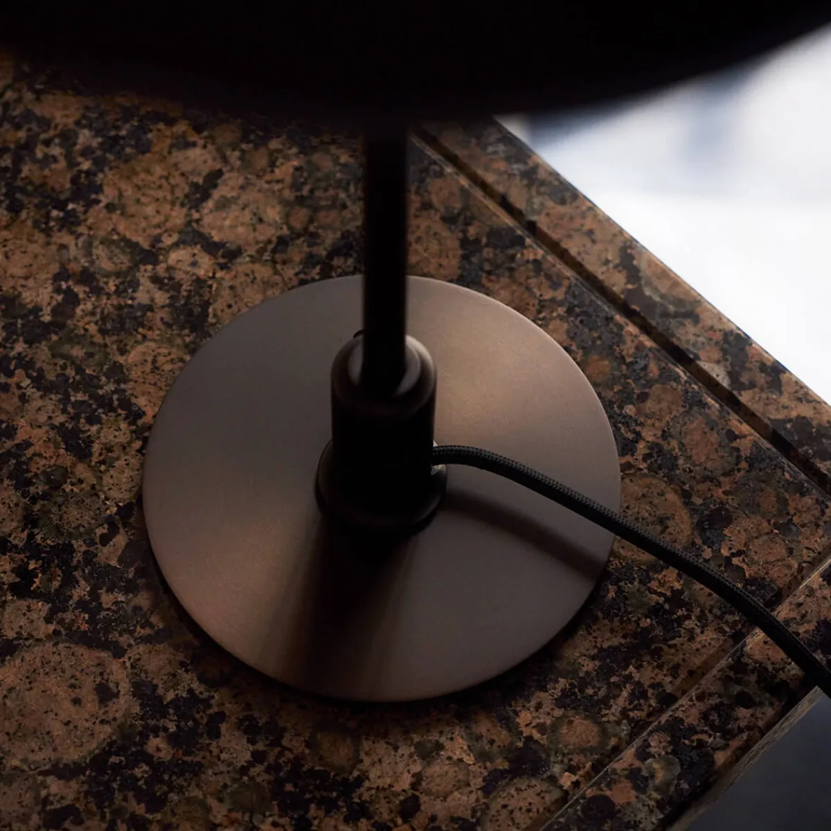 Outlet PH 3/2 Aged Brass Opal Tischleuchte Hotellerie|Tischleuchten