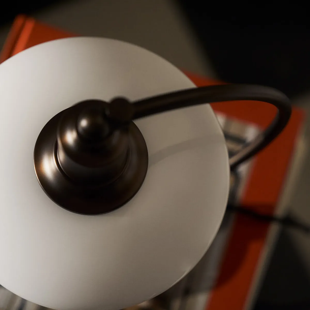 Hot PH 2/2 Luna Aged Brass Opal Tischleuchte Hotellerie|Leseleuchten