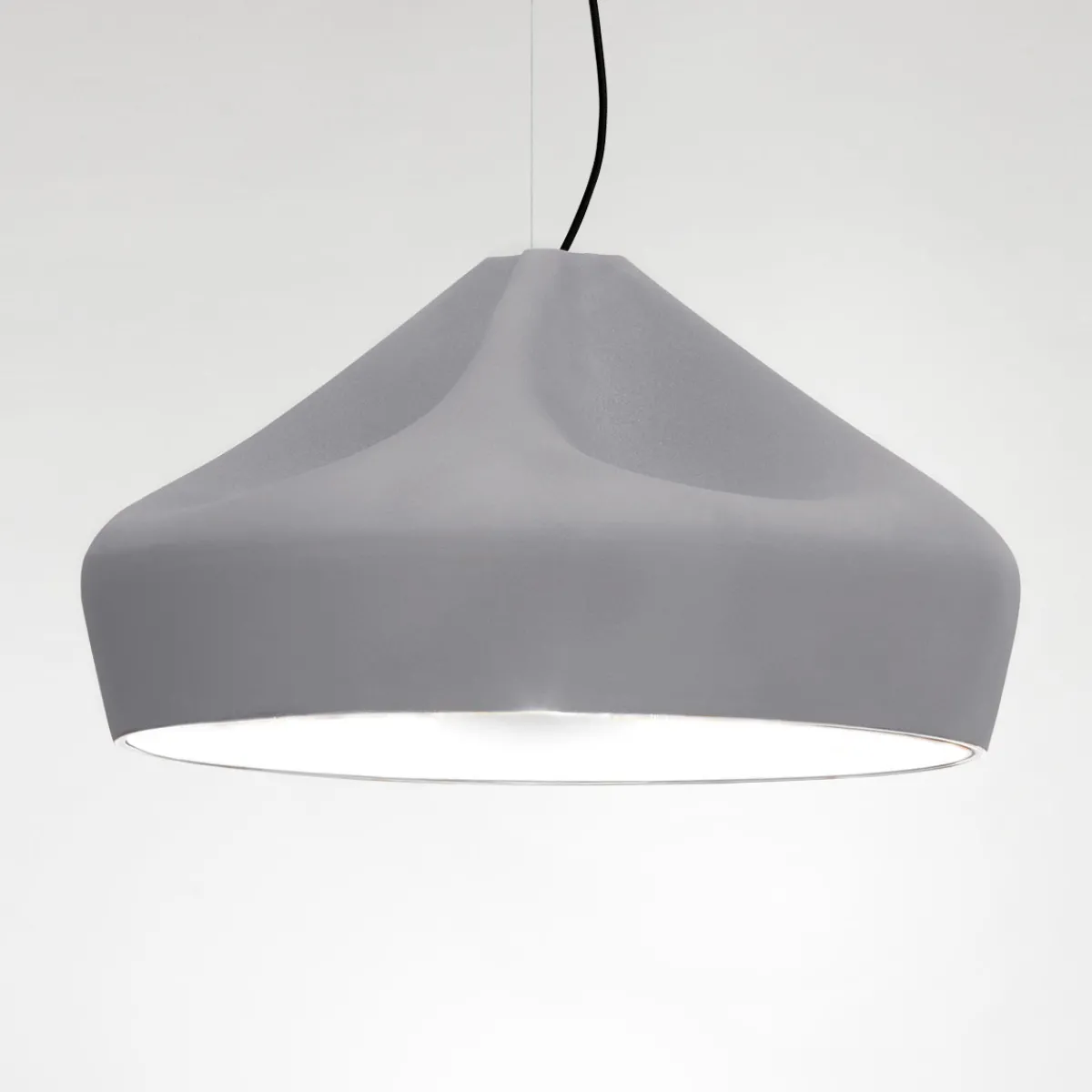 Online Pleat Box 47 LED Pendelleuchte Hotellerie|Gastronomie