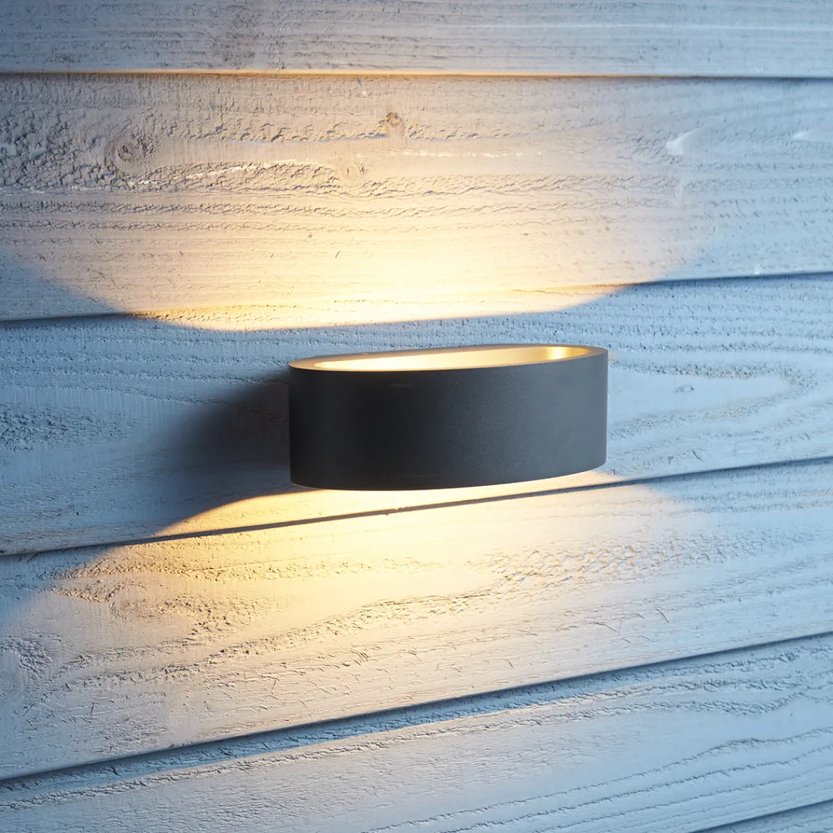 New Saarbrücken LED Wandleuchte Hauseingänge|Fassaden