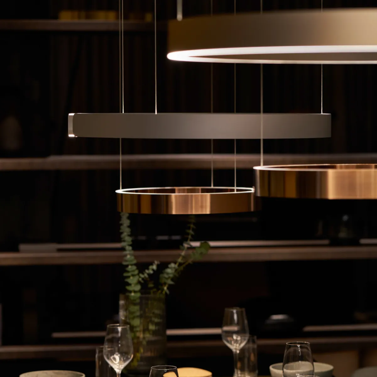 Discount Mito sospeso 40 var up "air" wide LED Pendelleuchte, variabel Pendelleuchten|Pendelleuchten