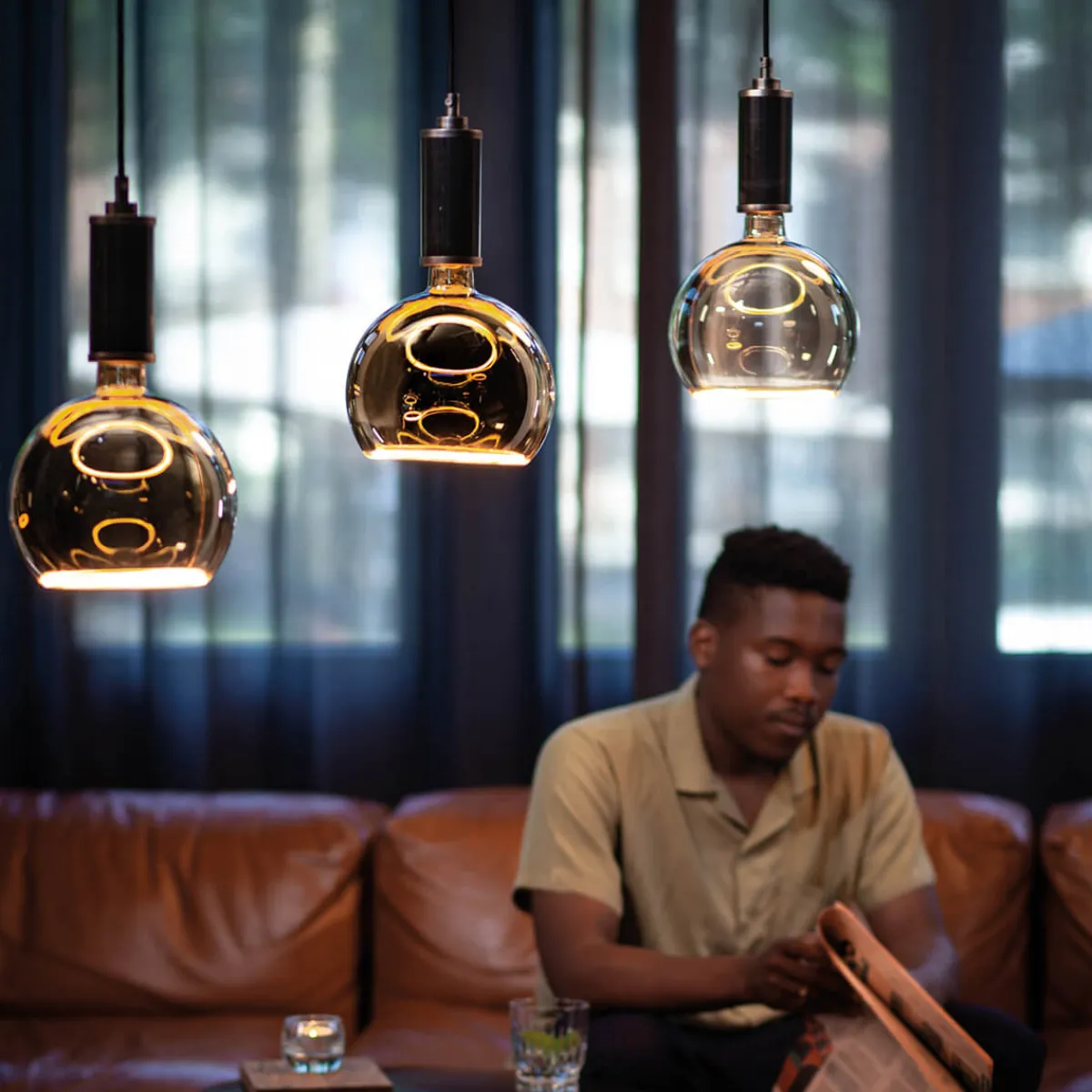 Outlet LED Floating Globe 125 klar E27, 4,5 W, 2200 K, dimmbar E27|Dekorative Leuchtmittel