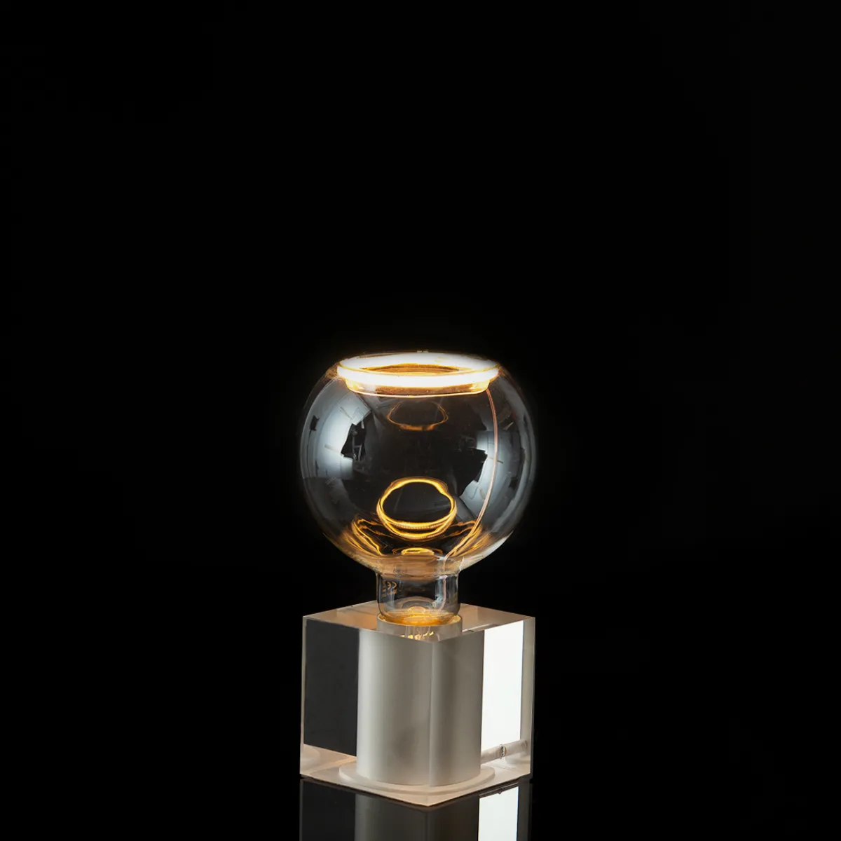 Outlet LED Floating Globe 125 klar E27, 4,5 W, 2200 K, dimmbar E27|Dekorative Leuchtmittel