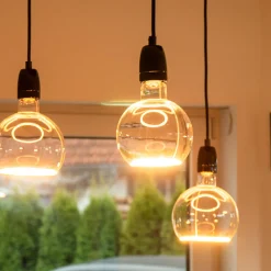 Best LED Floating Globe 150 klar E27, 4,5 W, 2200 K, dimmbar E27|Dekorative Leuchtmittel